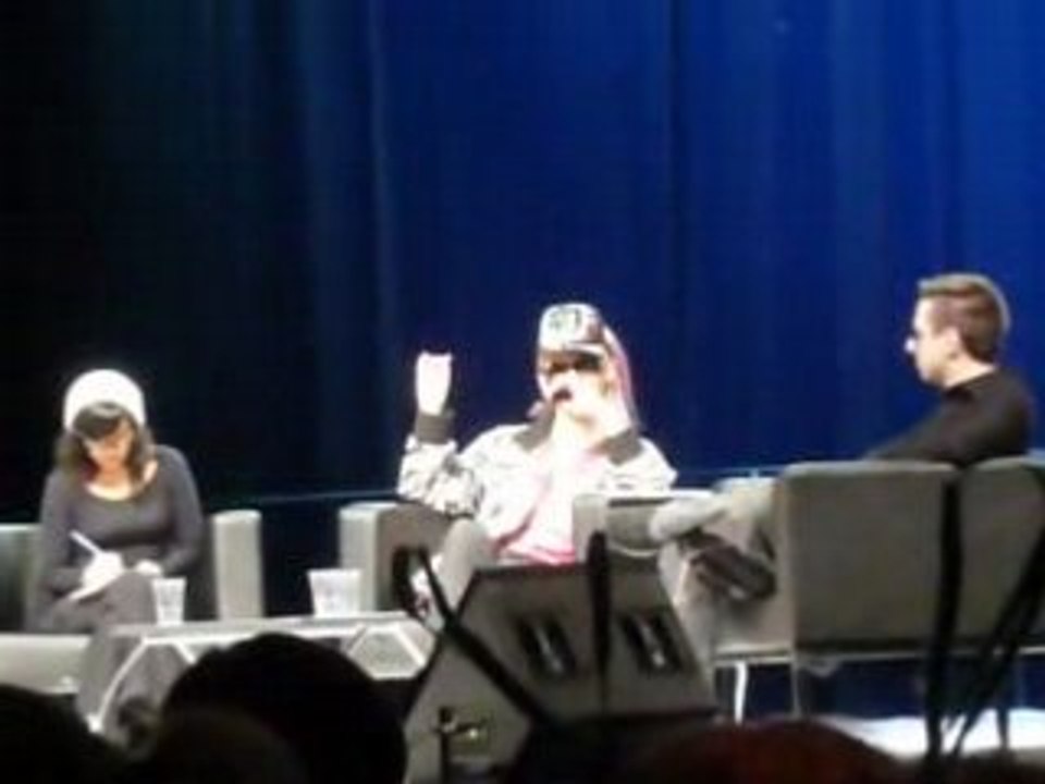 Miyavi - Conférence Japan Expo.