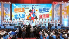國民黨全代會鄭麗文台上演講逾20分鐘 縣市長參選人當背景「罰站」