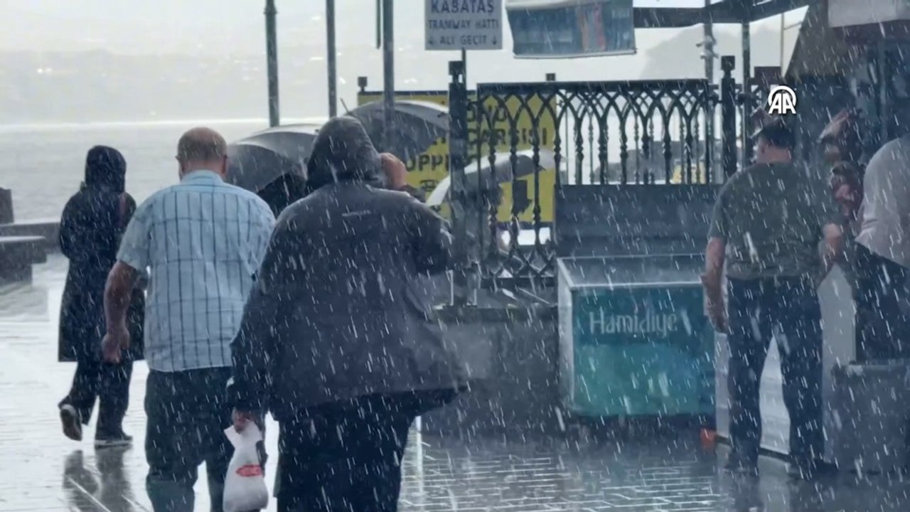 İstanbul’da sağanak etkili oluyor