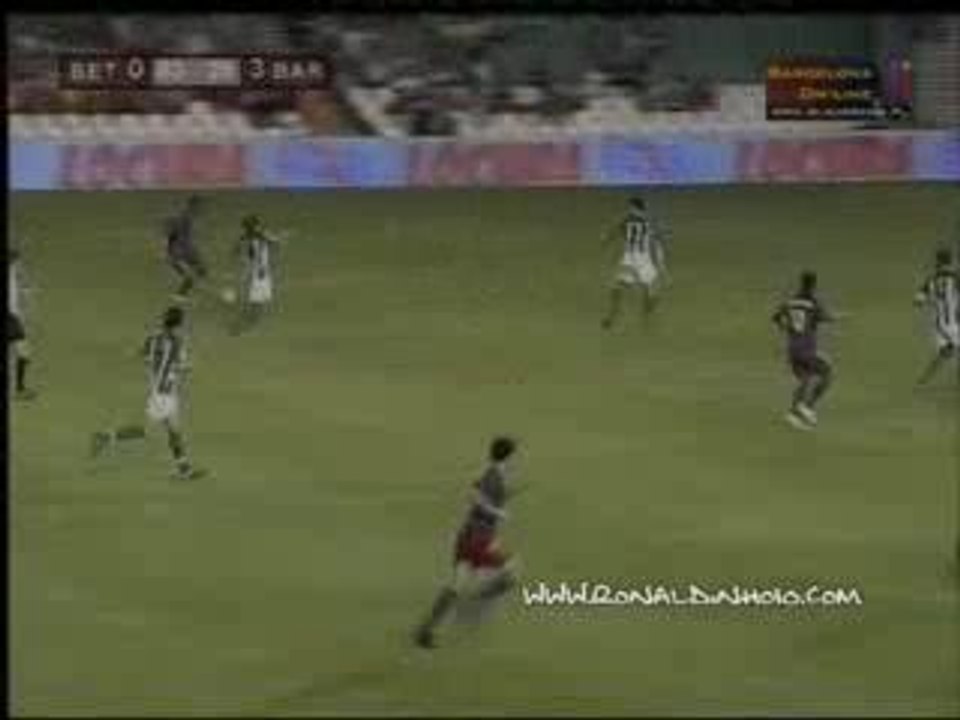 Amorti légendaire de Ronaldinho