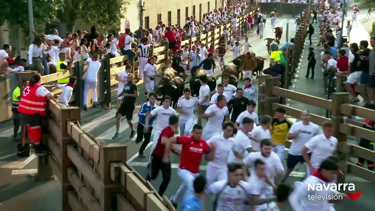 Un herido por asta de toro en el primer encierro de Tudela