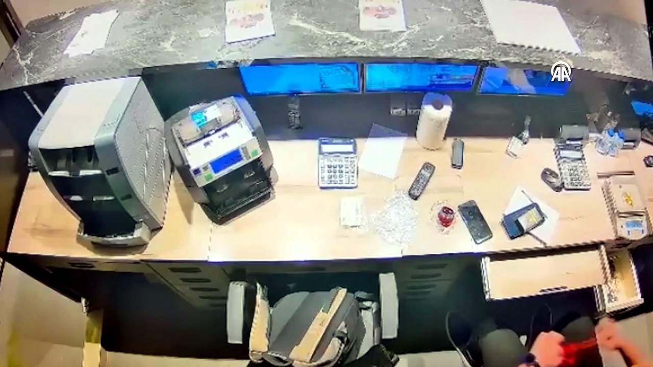 Elektrikler kesildi, 300 tam altın ortadan kayboldu! Şüpheli çalışan yakalandı
