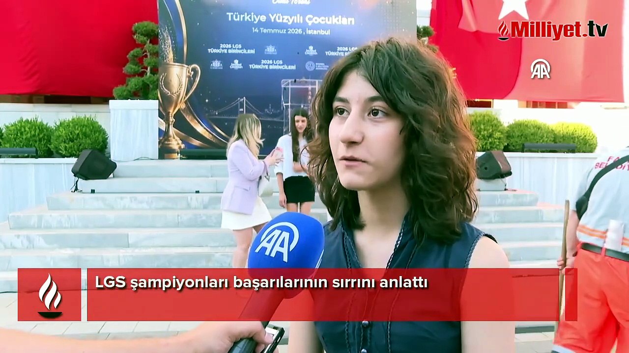 LGS birincileri başarılarının sırrını anlattı: Kullandığı telefon modeli şampiyonluğa taşıdı