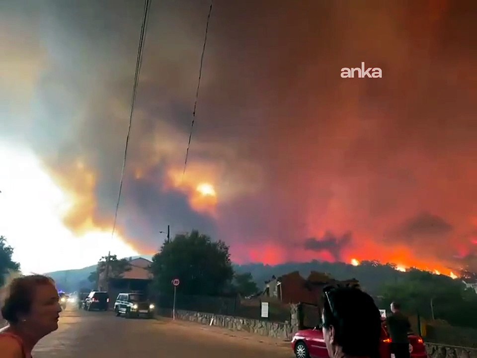 Fransa ve İspanya'da orman yangınları: 280 binden fazla kişi tahliye edildi