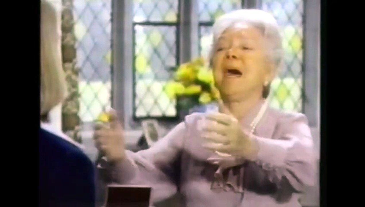 CANDLESHOE (1977) Trailer VO [Full Movie]