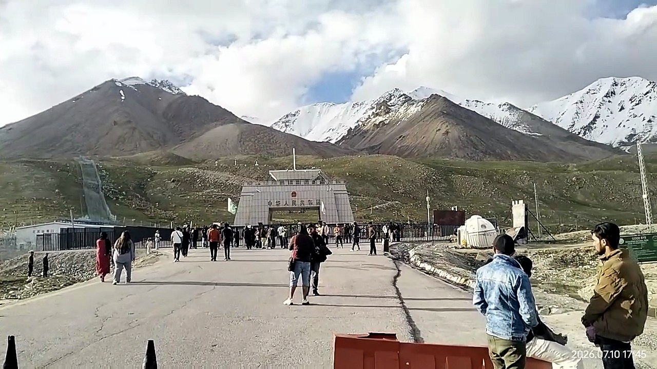 Pakistan China Border view
