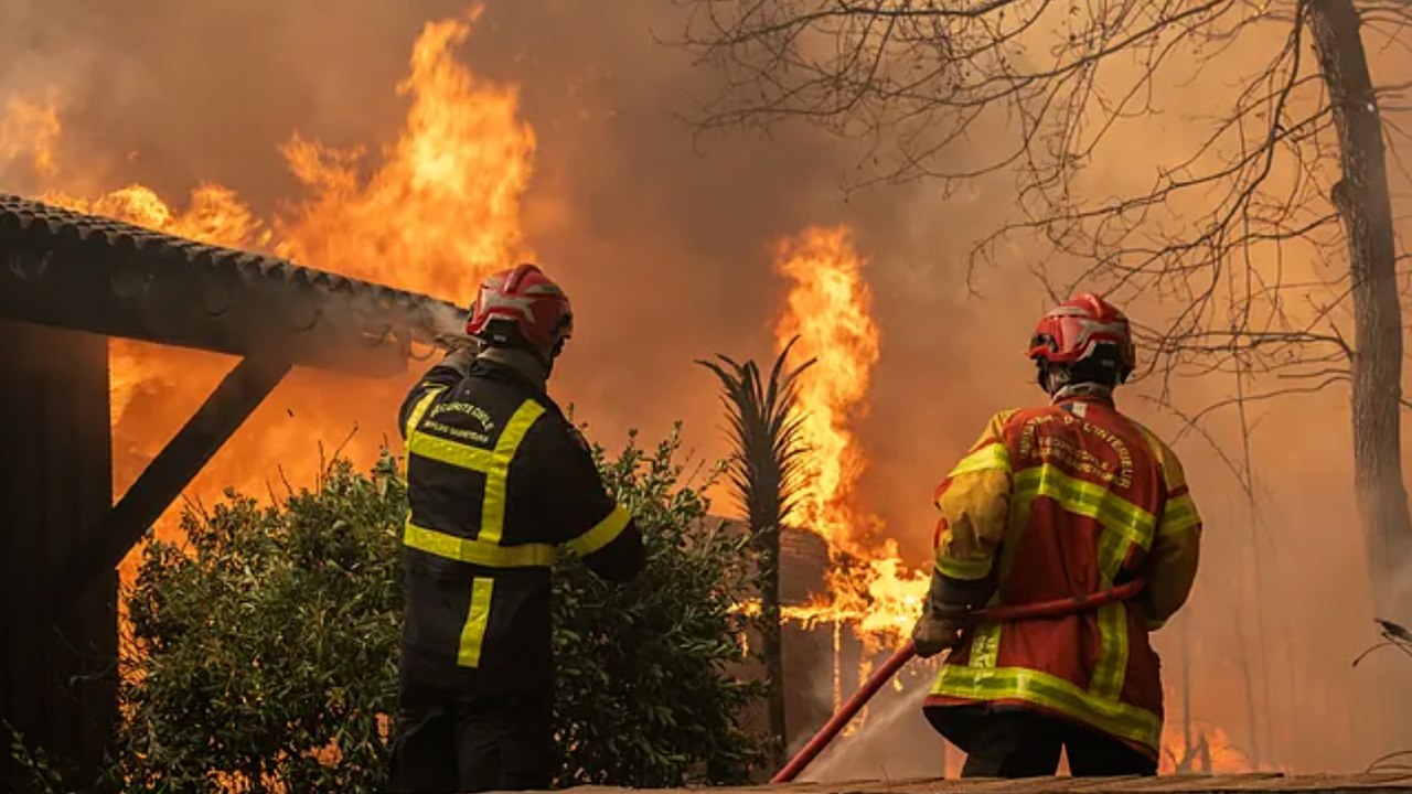 Se complican los incendios de Francia: 167.000 evacuados por el gran incendio de Gironda