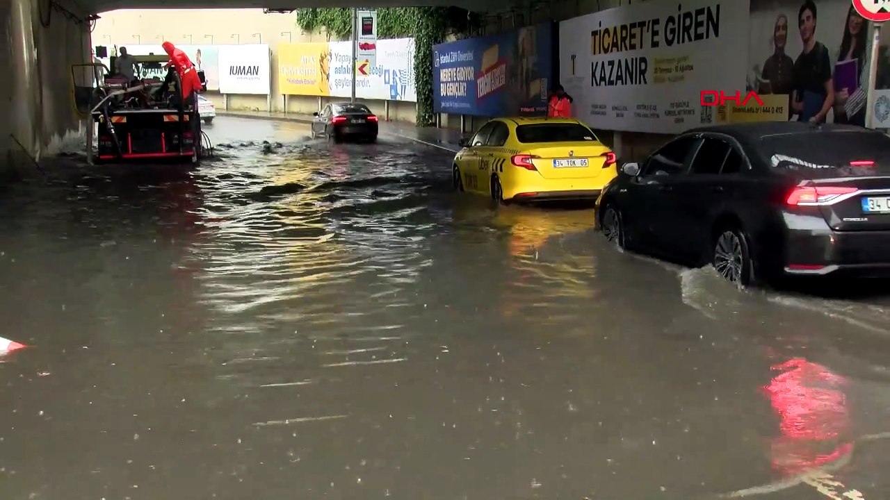 İstanbul’da sağanak etkisini artırdı! Zincirlikuyu Alt Geçidi göle döndü