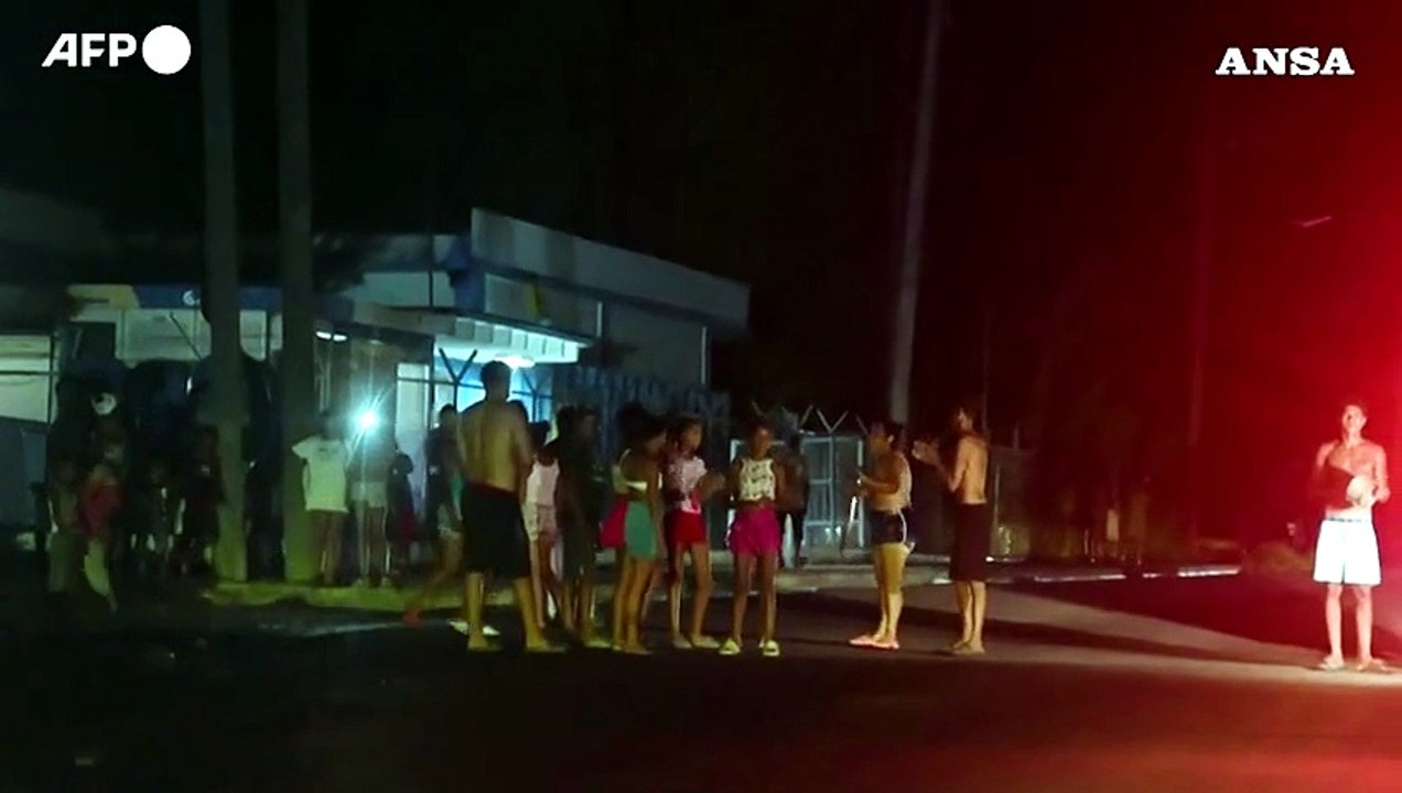Cuba alle prese con crisi energetica e blackout, le proteste dei cittadini