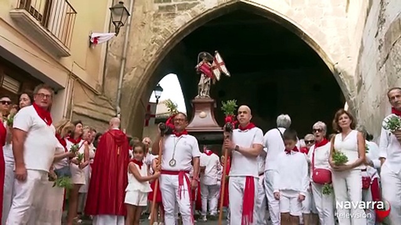 Santiago recibe el cariño de sus fieles tudelanos
