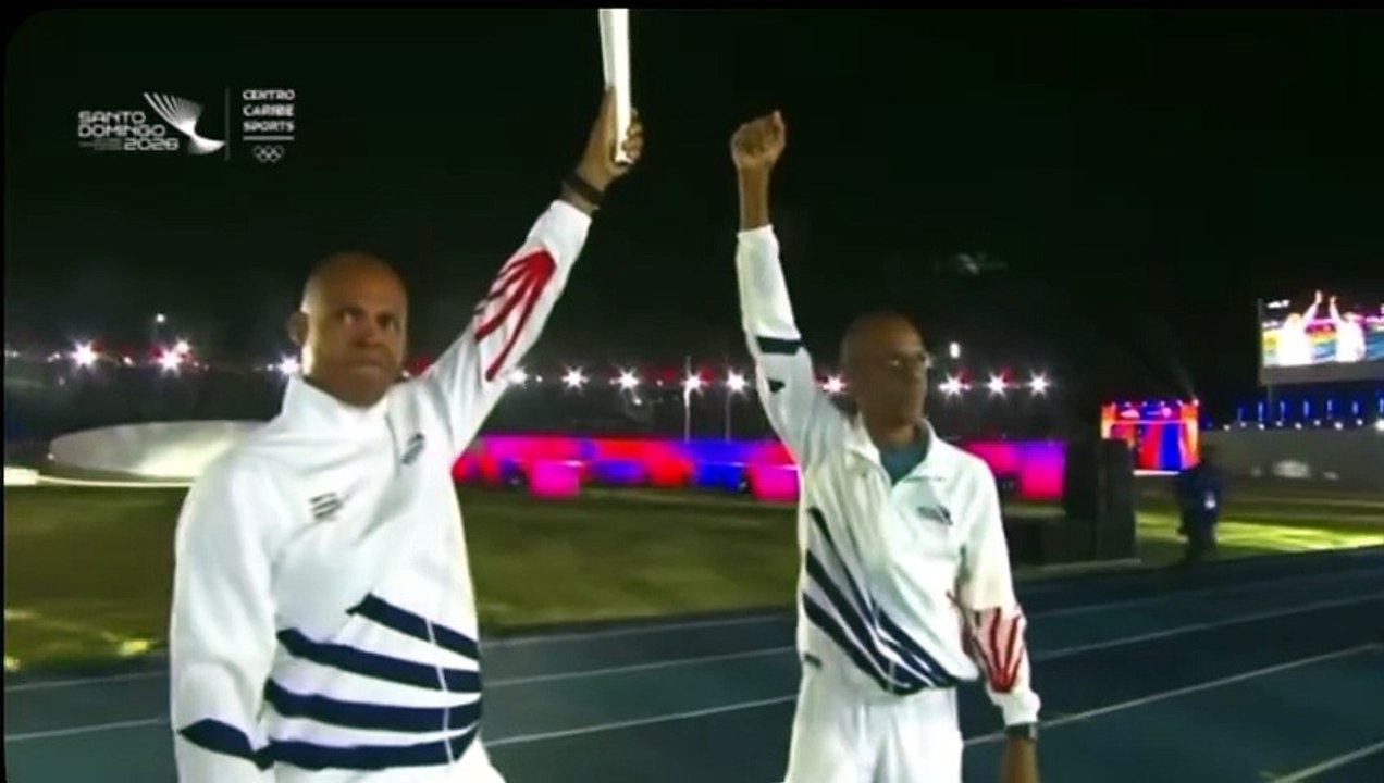 Félix Sánchez protagoniza uno de los momentos más emotivos de la inauguración JCC 2026