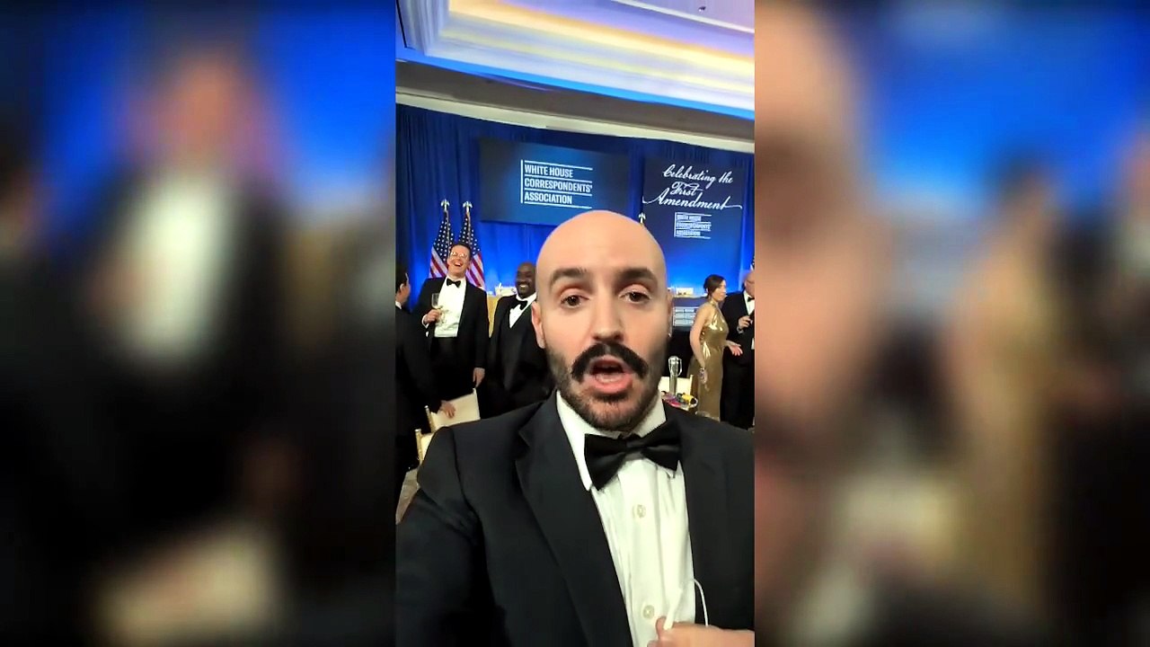 Trump vuelve a la cena de corresponsales tras el atentado y bromea sobre la seguridad