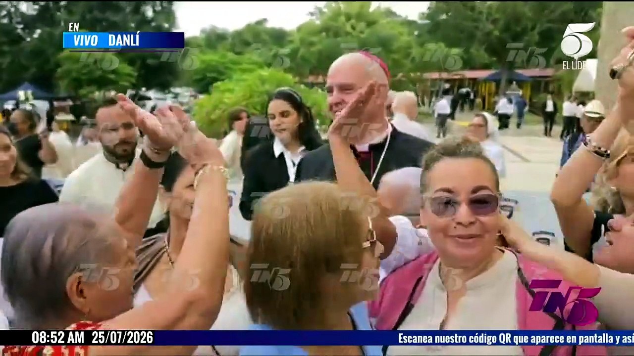 Iglesia Católica recibe al nuevo obispo Patricio Larrosa