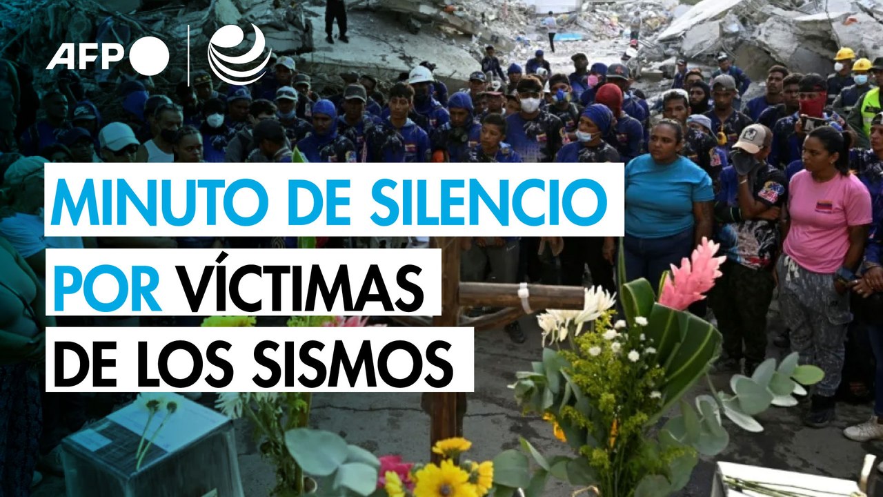 Un minuto de silencio en zona de desastre en Venezuela, un mes después de los terremotos