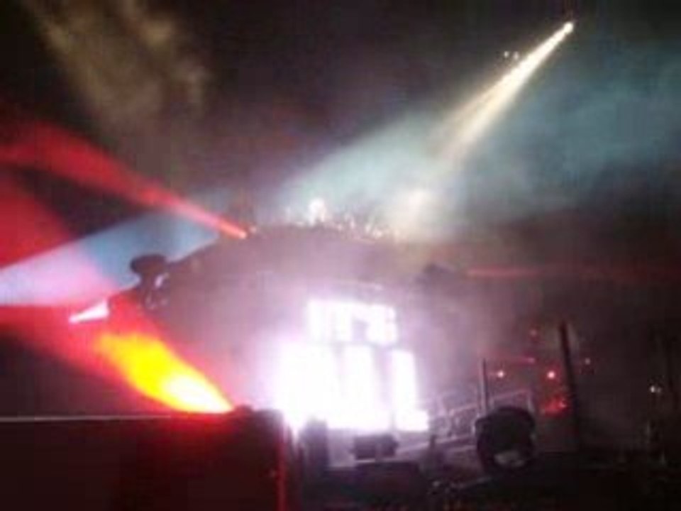 UNIGHTED BY CATHY GUETTA - Début du Mix de David Guetta