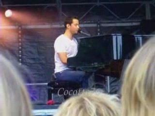 Un enfant dans mes bras