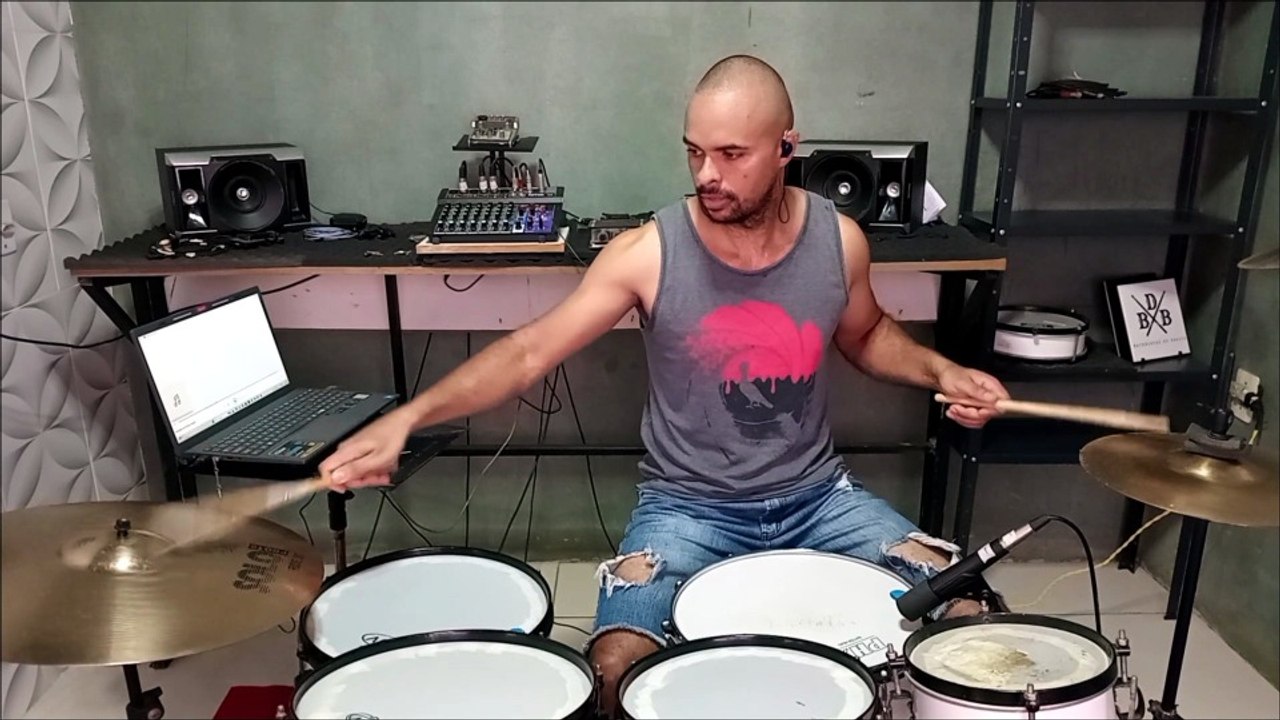 Daniel  - Tocando em Frente, Drumcover
