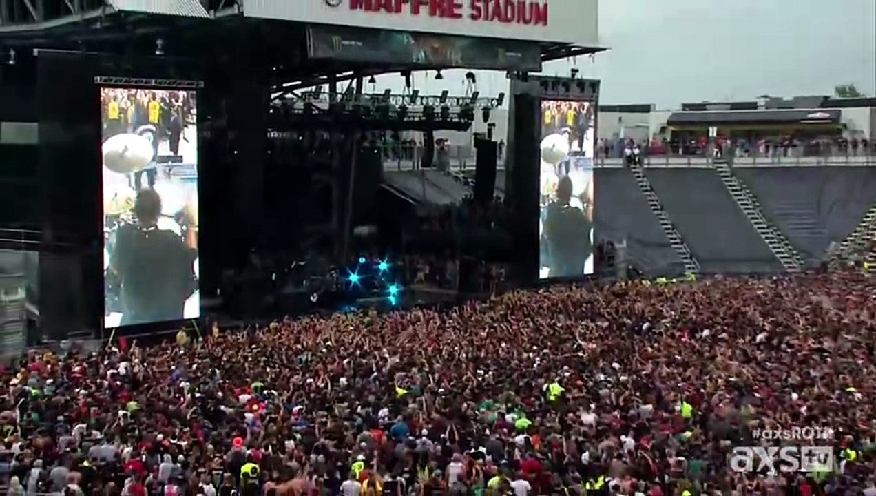Gravity - Papa Roach (live)