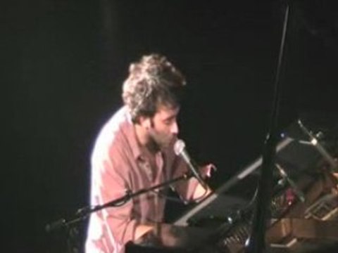 Saez / Menacés Mais Libres & Usé ( BDN 2008 )