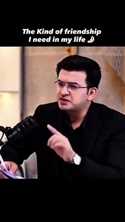Asli dost woh nahi jo sirf saath rahe, balki woh jo har jagah tumhara naam ucha rakhe.