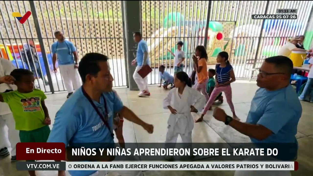 Niños y niñas de los campamentos transitorios aprenden del fascinante mundo del Karate Do