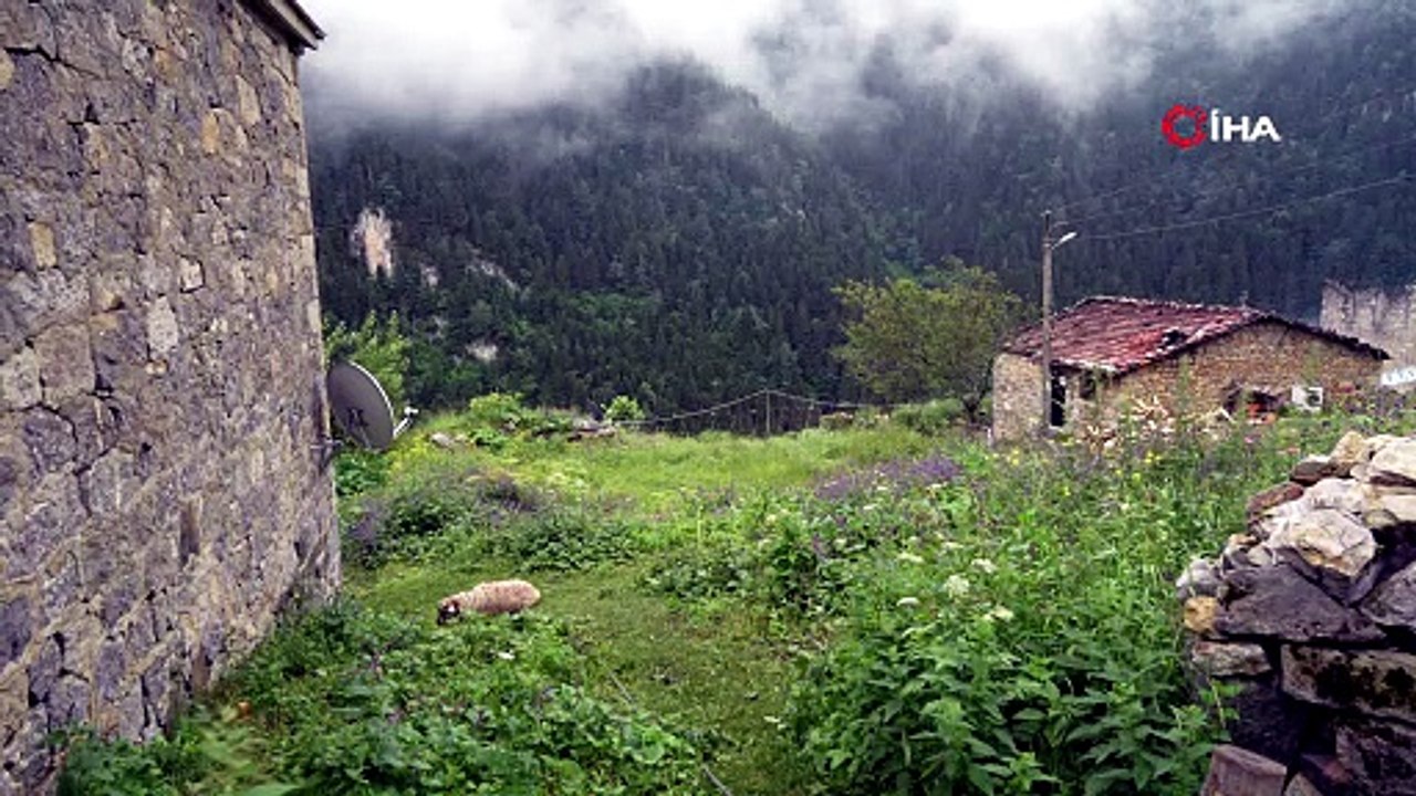 Sis altındaki Santa Harabeleri doğası ve tarihiyle kendine hayran bırakıyor