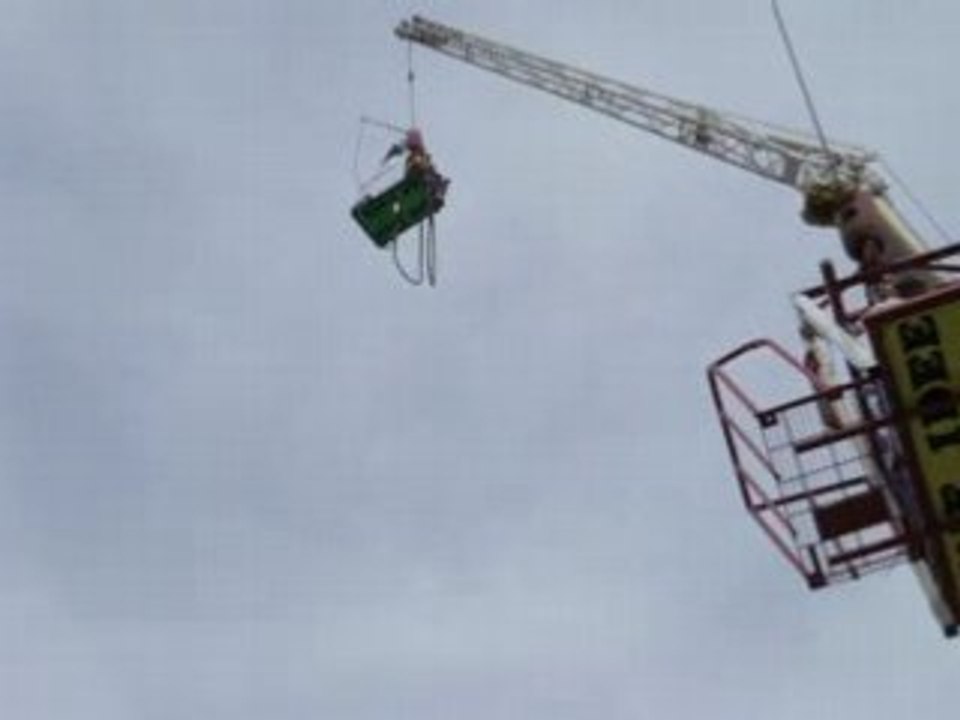 Gillou saut à l'élastique solidays 2008