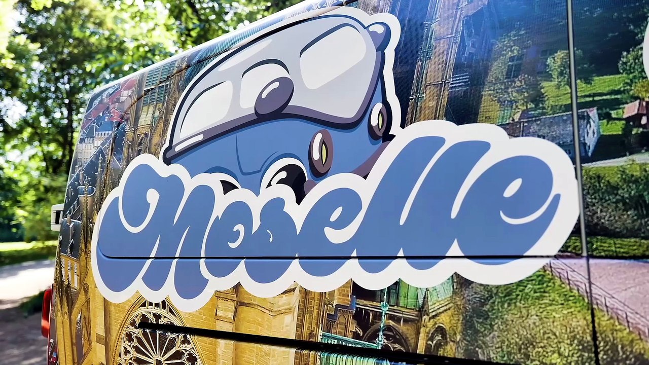 À Xocourt, Lauralie perpétue le geste ancestral pour confectionner son pain - Moselle Tour #2
