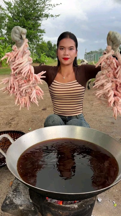 Cooking yummy chicken feet boil recipe