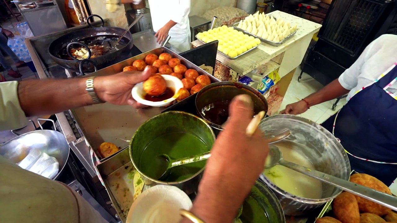 Crazy Chat House of India | Indore Food Vlog | Indian Food Documentary