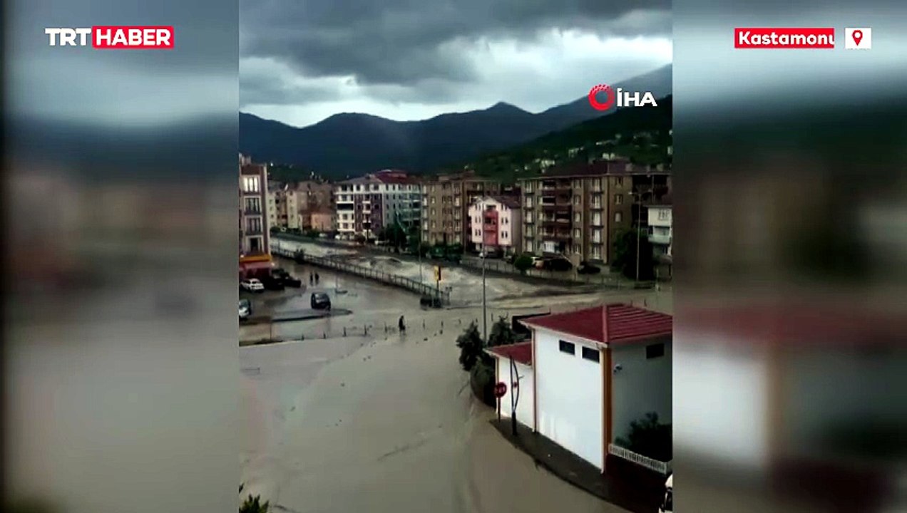 Kastamonu’da selin geliş anı kamerada