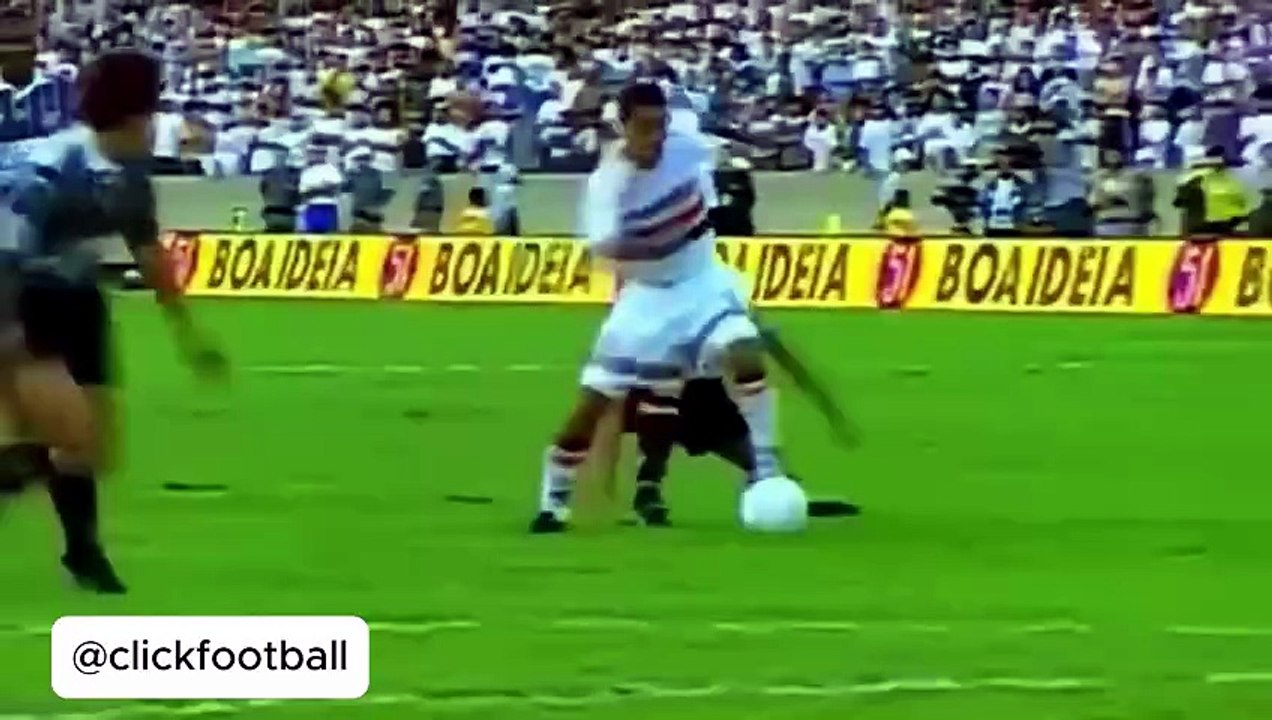 OS DRIBLES MAIS INSANOS DOS ANOS 90! 😱 O Futebol Nunca Mais Foi o Mesmo!