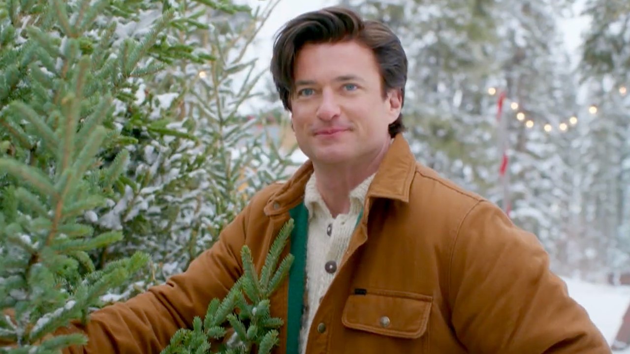 Wes Brown Finds Holiday Magic in Christmas Delivered