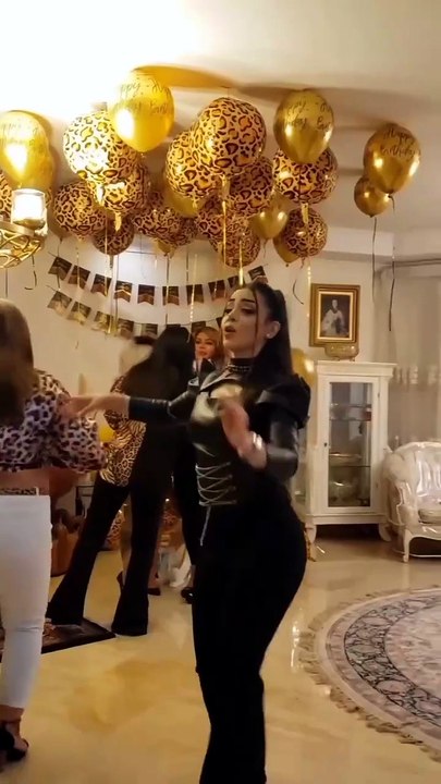 رقص بنات البيت #رقص_بملابس_شفافة #DanceChalleng...