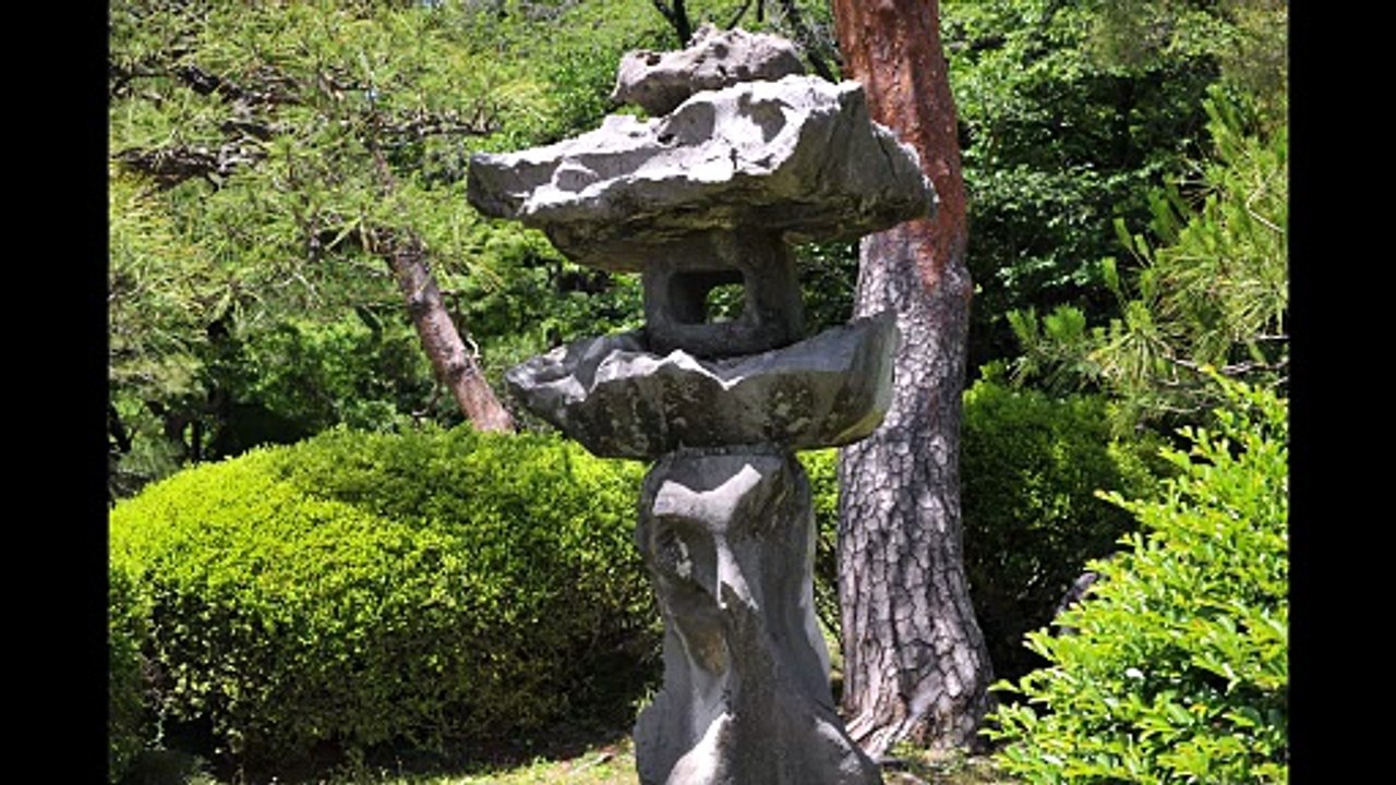 Shinjuku Gyoen: On the Continuity Between Traditional Japanese Garden and Landscape Garden