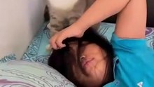 Cats wake up his maid. . 😸😸😸