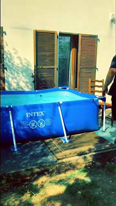 Ma mère m'a demandé de vider la piscine.. 🤣