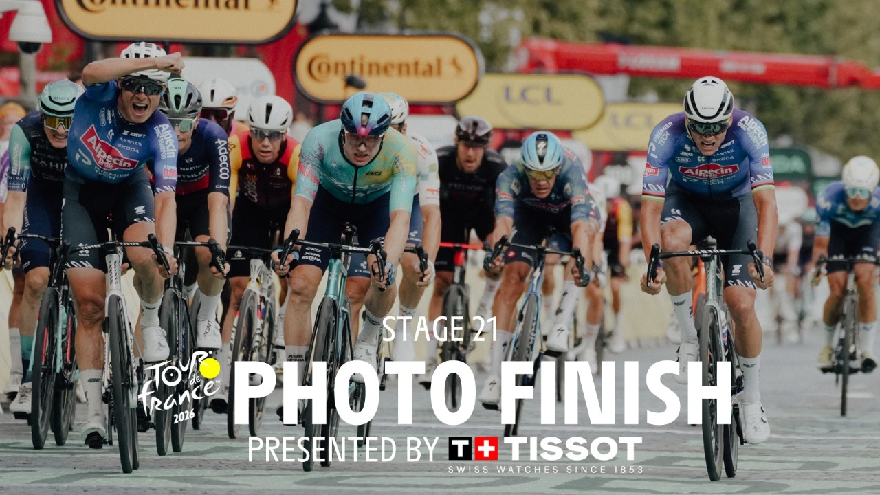 Photo finish of the day with Tissot - Stage 21