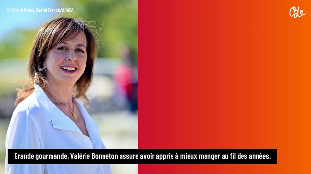 Je n'ai pas trop de rides, je suis contente : A 55 ans, Valérie Bonneton a trouvé le parfait équilibre pour prendre soin d'elle