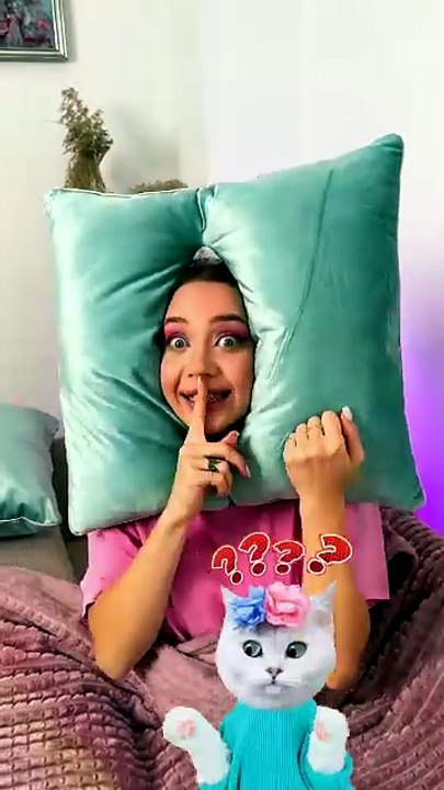 WAIT, WHAT?! 🙀 SHE'S A PILLOW NOW?😹 HOOMAN'S FACE IS EVERYTHING! 😂