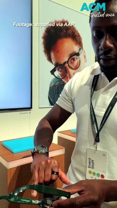 Hands-on walk-through of AI-powered smartglasses