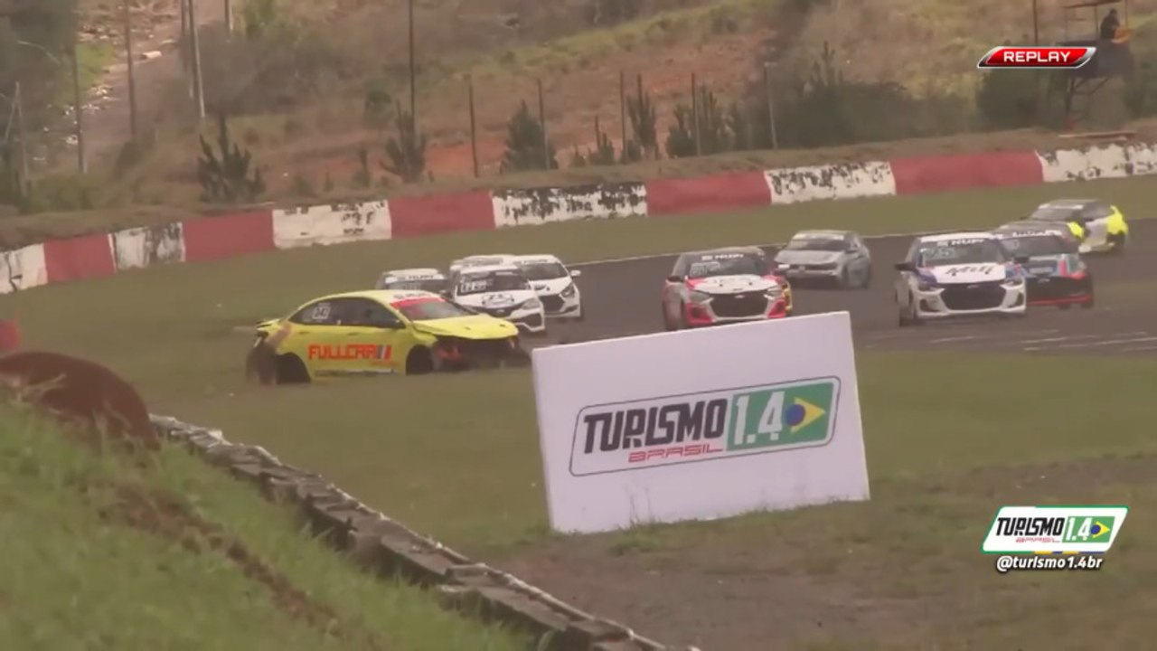Turismo 1.4 Brasil Endurance 2026 Tarumã Start Sucata Big Crash