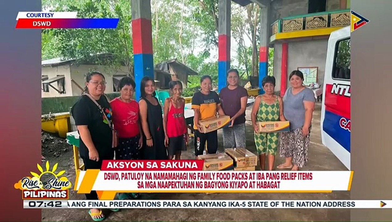 DSWD, patuloy na namamahagi ng family food packs at iba pang relief items sa mga naapektuhan ng Bagyong Kiyapo at Habagat | ulat ni Carlo Candelaria