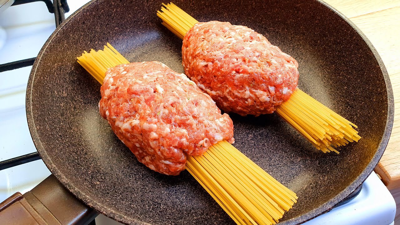 Spaghetti mit Hackfleisch in einer Pfanne in 20 Minuten! Zusätzlich mit Knoblauch Pilzen