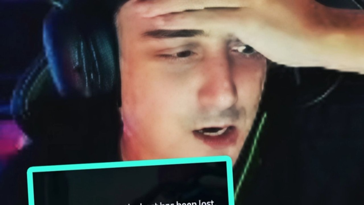 Cloakzy crashed out after the server auto-restarted mid-boss fight 🤯🤣