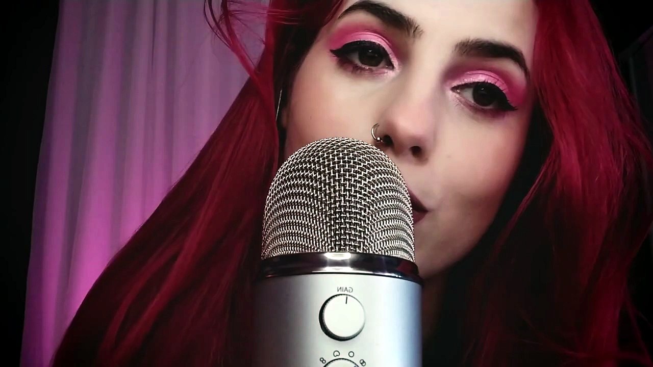 ASMR mouth sounds kisses