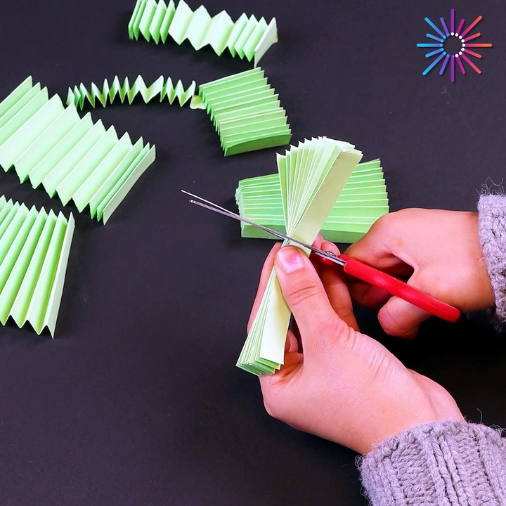 Make your own pop up Christmas card!  🎄⛄