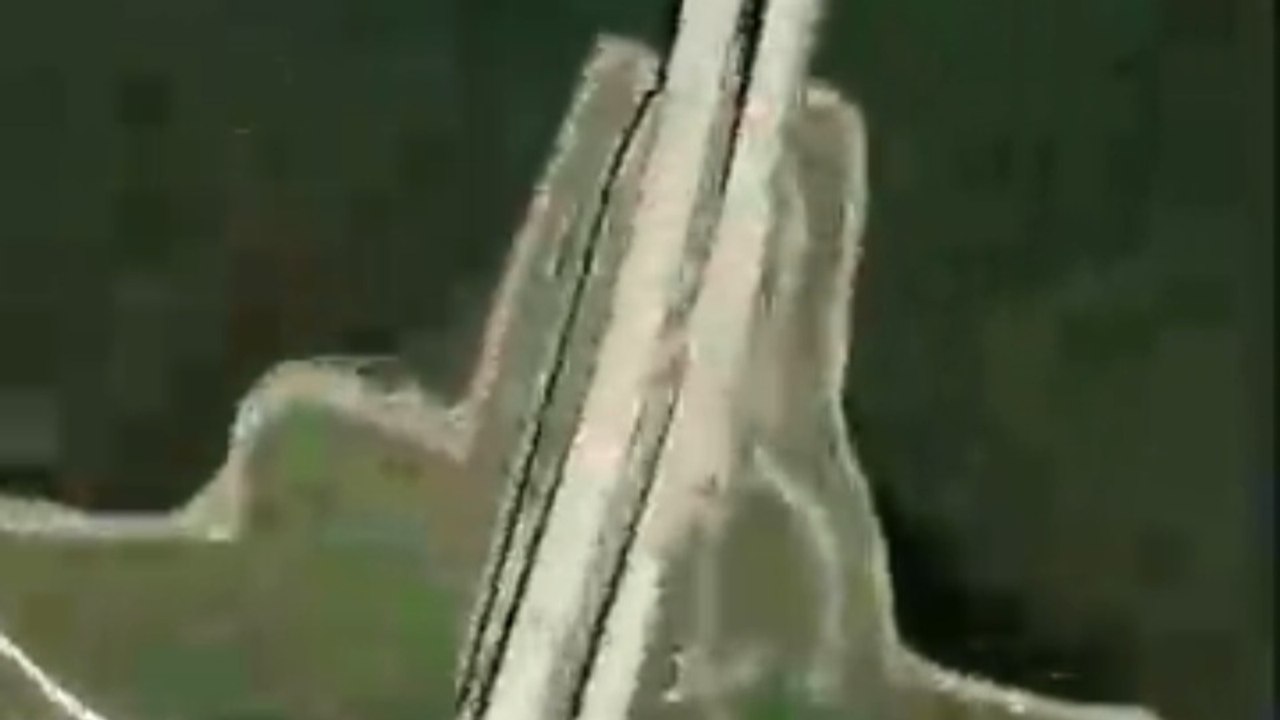 🌉 The World’s Longest Bridge Over Water Looks Endless