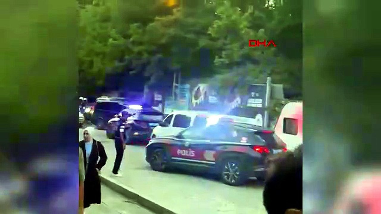 İstanbul'da yol verme tartışması meydan savaşına döndü: Yaralılar var!