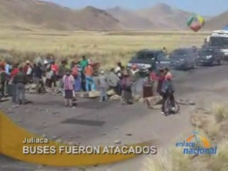 BUSES FUERON ATACADOS - JULIACA